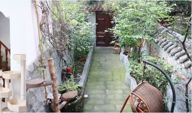 GARDEN PATH